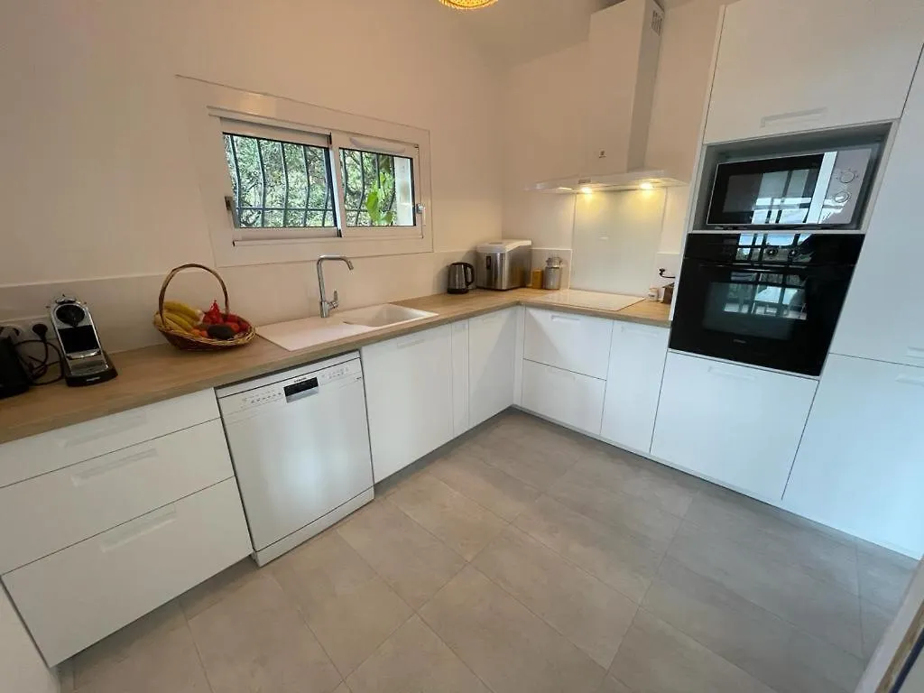 רוקברון-סור-ארז'נס Villa De Charme 4 Chambres Vue Mer Imprenable צרפת